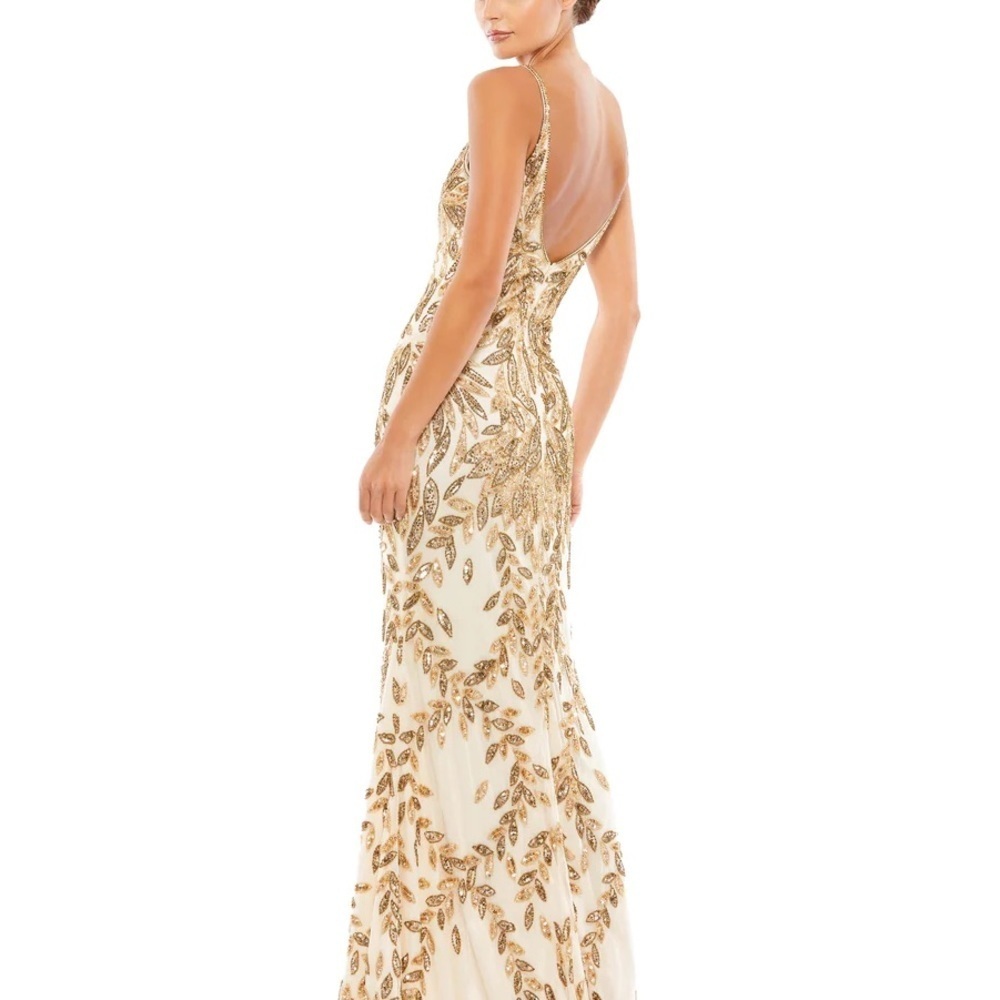 MAC DUGGAL EMBELLISHED LEAF EVENING GOWN #5107
Worn for 2 hours - Picture 2 of 11